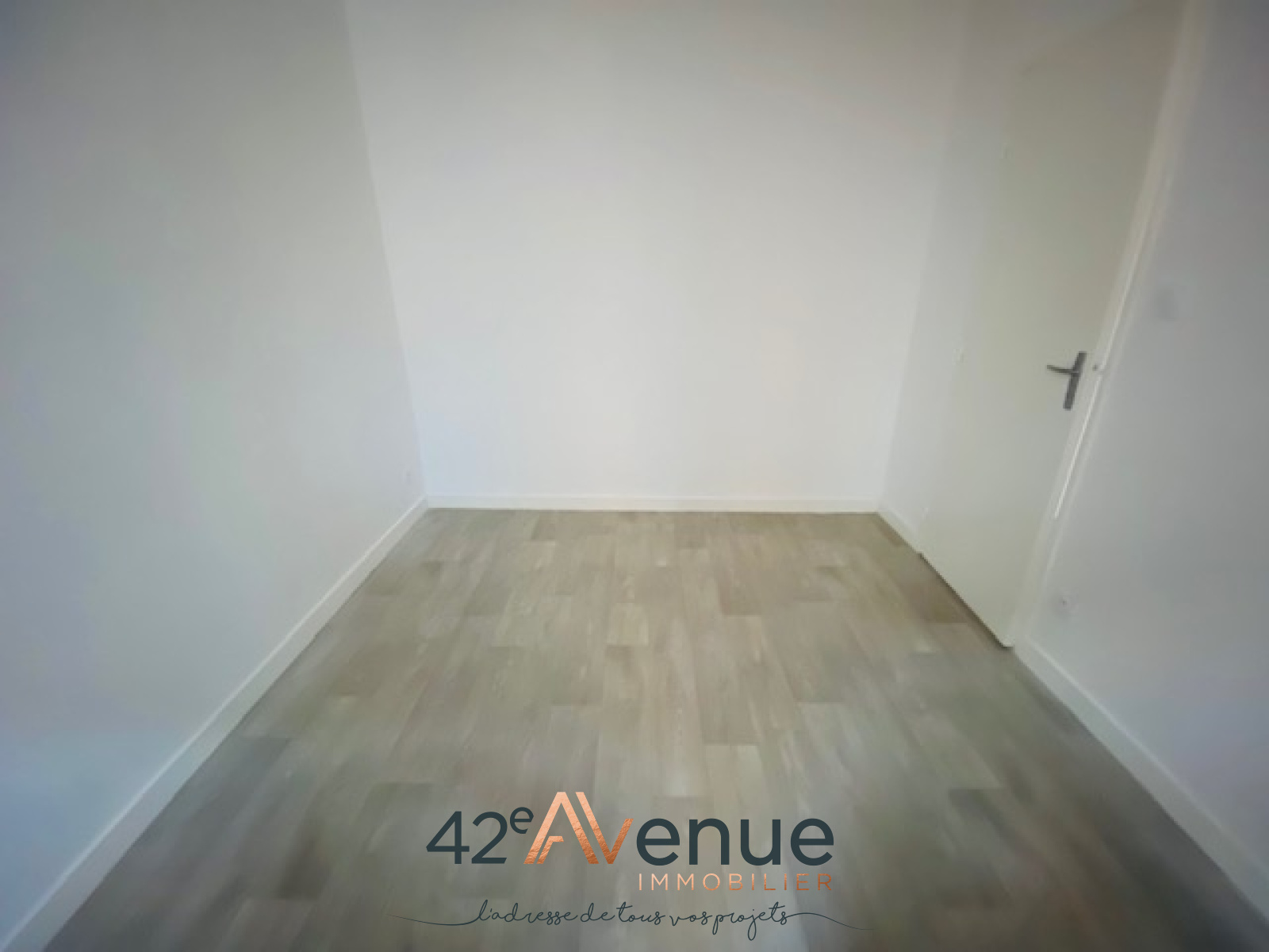 Image_, Appartement, Saint-Étienne, ref :38000-2869-AlléeB2èmeFace