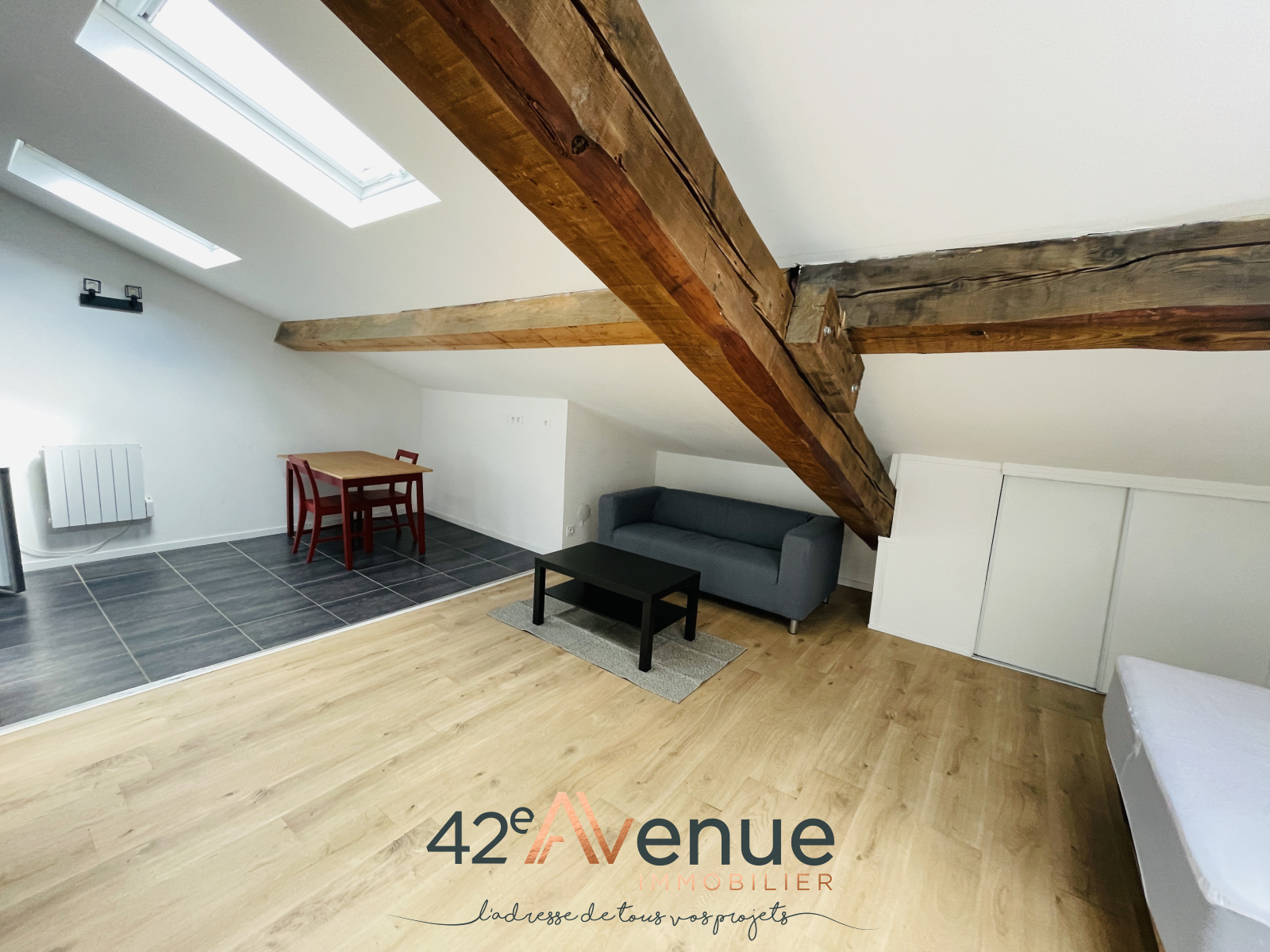 Image_, Studio, Saint-Étienne, ref :42000-2300-4F