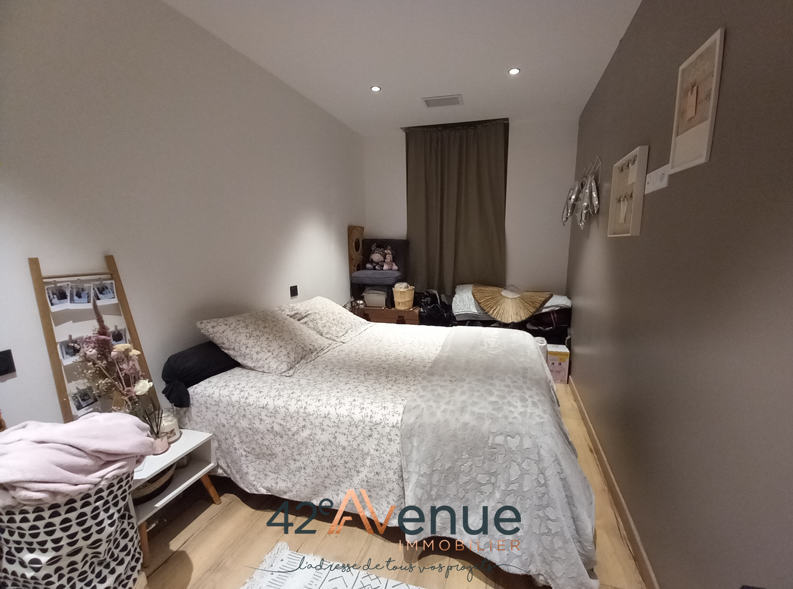 Image_, Rez de jardin, Tartaras, ref :2514